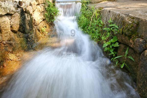 逃出塞里洛斯村