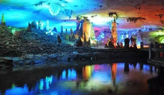 远超大盘两倍!威睿2023年度电驱动系统装机量强势上榜